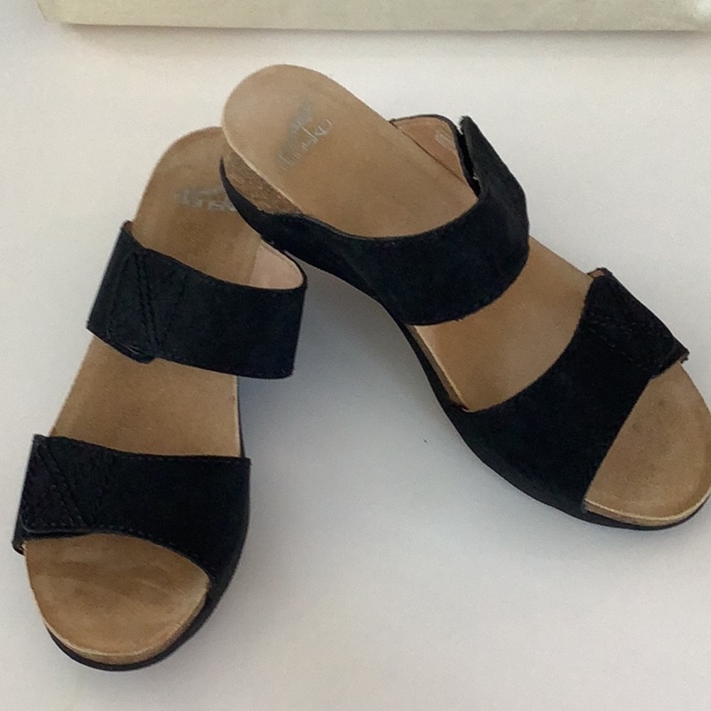Dansko Black Sandals Minimalist Comfort Design